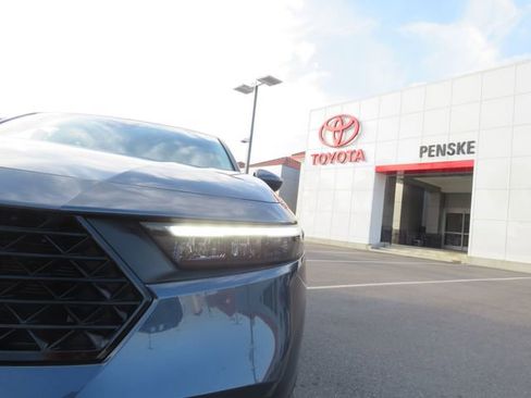 Used 2024 Honda Accord EX image 4