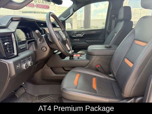 Used 2024 GMC Sierra 1500 AT4 w/ Technology Package AWD/4WD image 5
