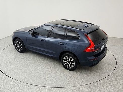 Certified 2025 Volvo XC60 B5 Plus w/ Climate Package AWD/4WD image 36