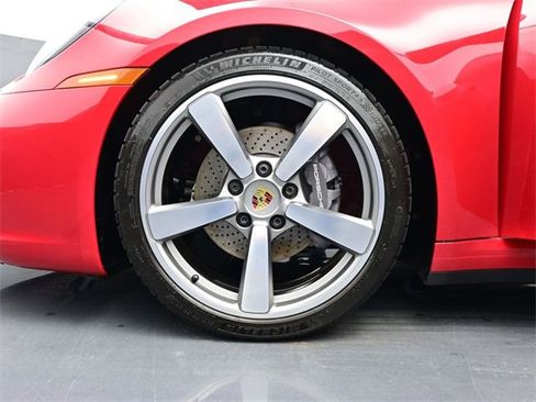 Used 2023 Porsche 911 Carrera T image 6