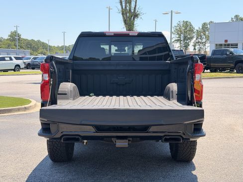 Used 2024 Chevrolet Silverado 1500 LT Trail Boss w/ Convenience Package II AWD/4WD image 30