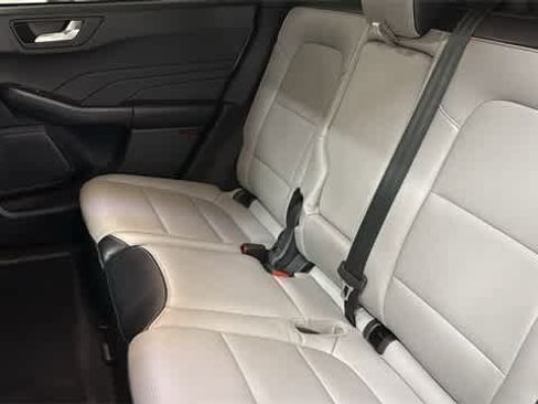 Used 2024 Ford Escape Platinum image 30