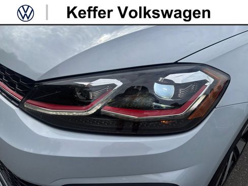 Used 2020 Volkswagen GTI SE FWD image 9