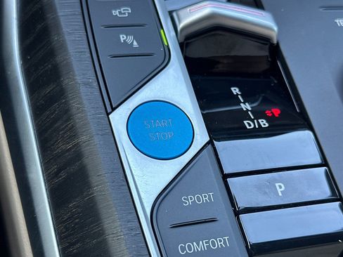 Certified 2023 BMW i4 eDrive40 RWD image 27