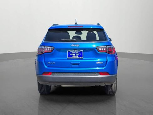 Used 2024 Jeep Compass Latitude AWD/4WD image 5