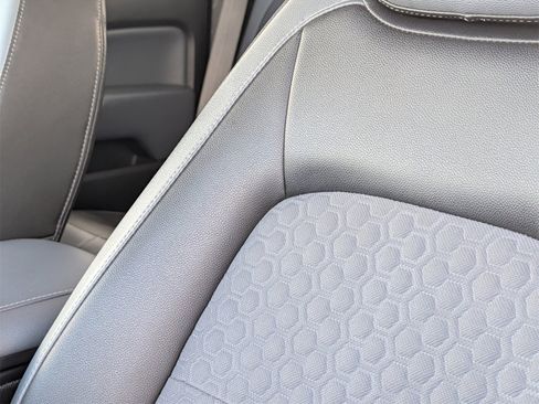 Used 2018 Chevrolet Colorado Z71 image 21