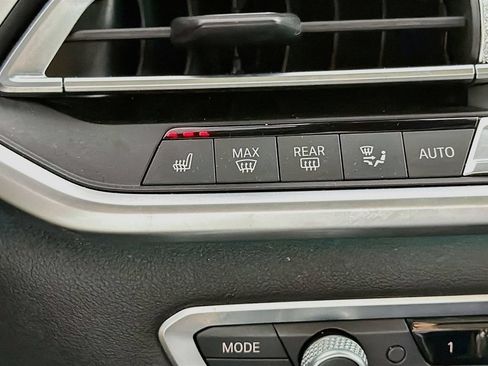 Used 2021 BMW X6 sDrive40i w/ Premium Package RWD image 21