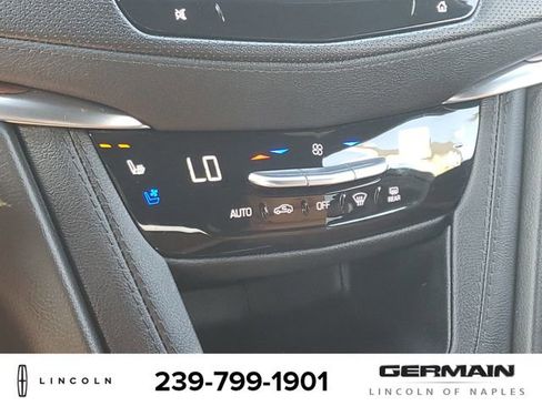 Used 2025 Cadillac XT5 Premium Luxury image 32