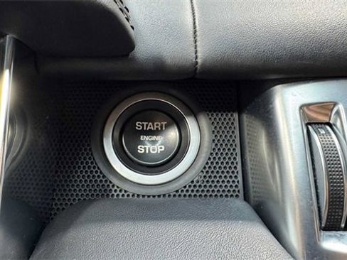 Used 2017 Land Rover Range Rover Sport SVR image 27