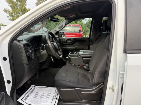 Used 2022 Chevrolet Silverado 1500 Custom w/ LPO, Dark Essentials Package RWD image 7