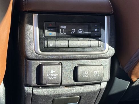 Used 2019 Subaru Ascent Touring w/ Popular Package #3 image 11