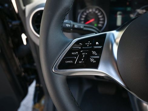 Used 2025 Mercedes-Benz Sprinter 2500 image 10