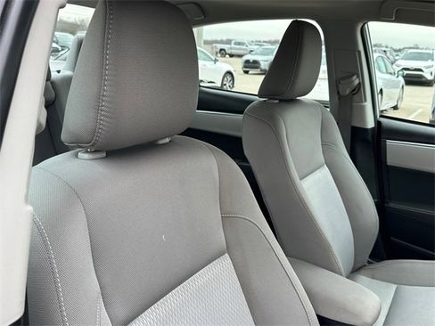 Used 2016 Toyota Corolla LE image 10