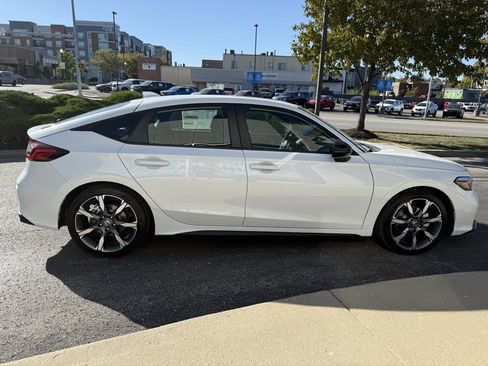 New 2026 Honda Civic Sport Touring image 4