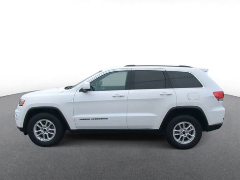 Used 2019 Jeep Grand Cherokee Laredo AWD/4WD image 5