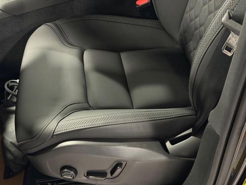 New 2026 Volvo XC90 B5 Plus w/ Protection Package image 17