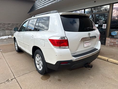 Used 2011 Toyota Highlander 2WD image 5