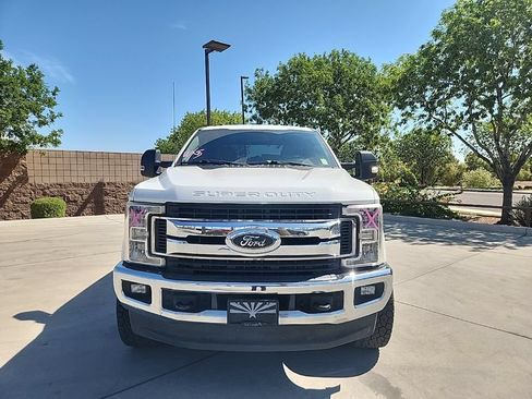 Used 2019 Ford F250 XLT w/ XLT Value Package AWD/4WD image 3