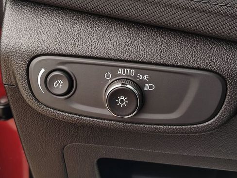 Used 2025 Chevrolet TrailBlazer LT image 24