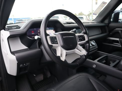 Used 2020 Land Rover Defender 110 HSE image 14