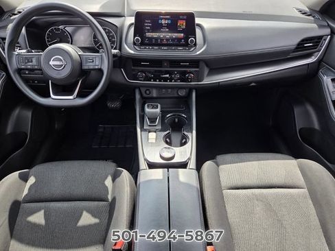Used 2024 Nissan Rogue SV AWD/4WD image 12