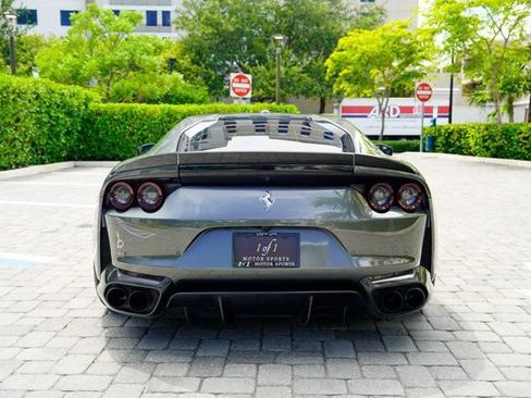 Used 2020 Ferrari 812 Superfast RWD image 24