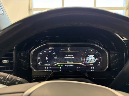 Used 2024 GMC Sierra 2500 SLT image 33