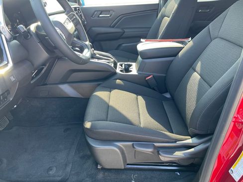 New 2026 GMC Canyon Elevation w/ Convenience Package image 9