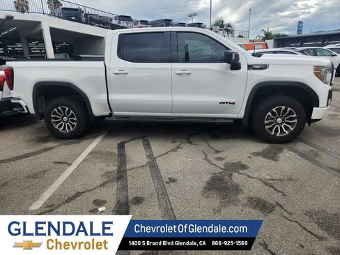Used 2020 GMC Sierra 1500 AT4 w/ AT4 Premium Package AWD/4WD image 4