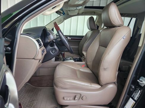 Used 2017 Lexus GX 460 image 10
