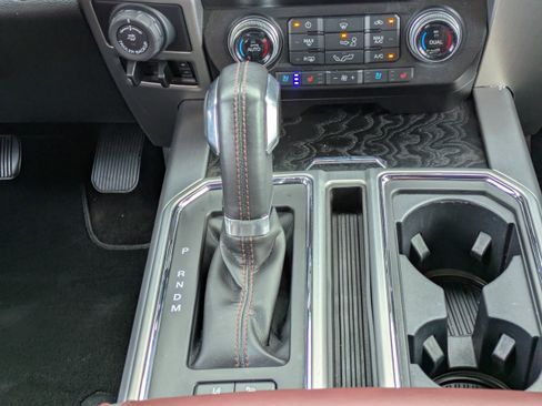 Certified 2020 Ford F150 Platinum w/ Equipment Group 701A Luxury AWD/4WD image 19