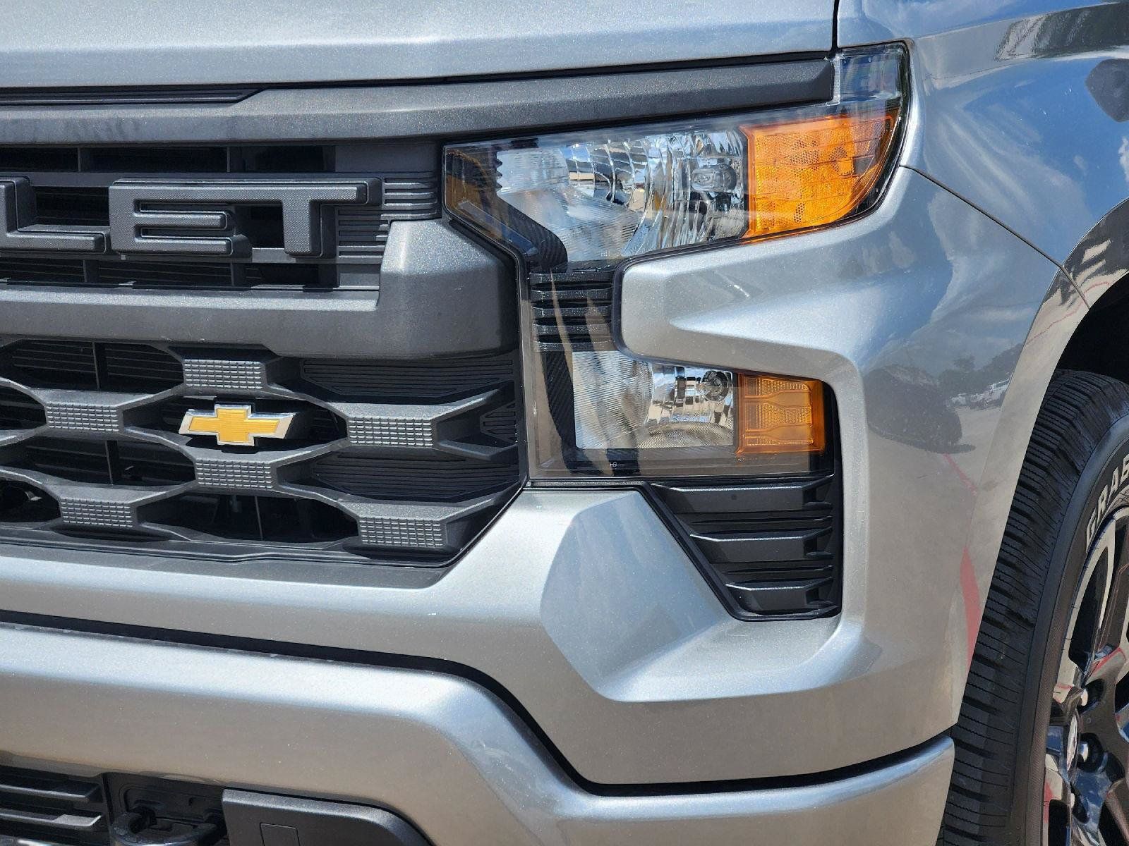 Certified 2026 Chevrolet Silverado 1500 Custom RWD image 8