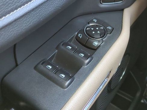 Certified 2022 Ford Expedition Max XLT RWD image 24