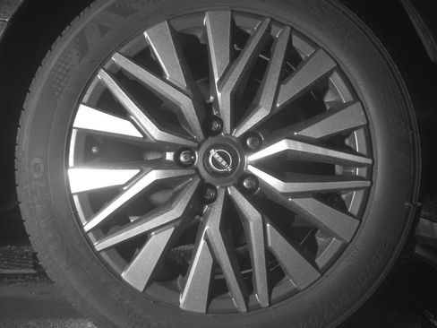 Used 2025 Nissan Altima 2.5 SV FWD image 15