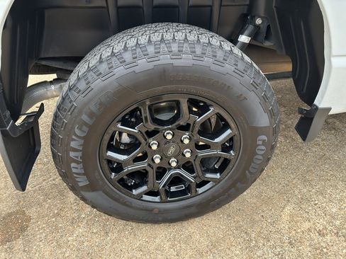 Used 2024 Ford F150 XLT w/ Equipment Group 302A MID image 9