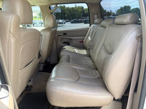 Used 2004 Chevrolet Silverado 2500 LT AWD/4WD image 12