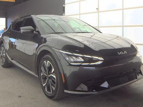 Used 2022 Kia EV6 Wind image 5