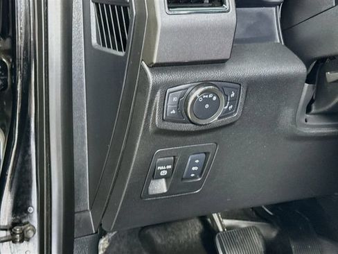 Used 2018 Ford F150 XLT w/ Equipment Group 302A Luxury AWD/4WD image 10