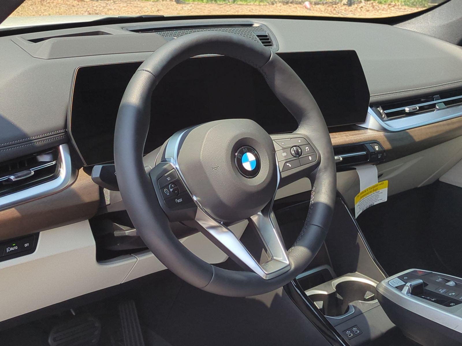 Used 2026 BMW X1 xDrive28i w/ Technology Package AWD/4WD image 18