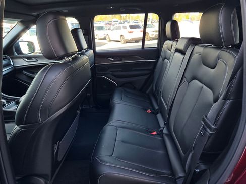 New 2026 Jeep Grand Cherokee Limited w/ Limited Altitude Package image 24