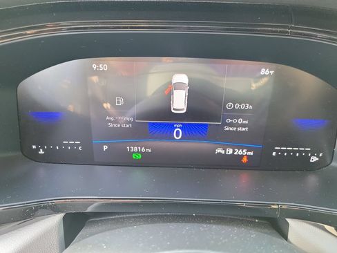 Used 2024 Volkswagen Taos S FWD image 28
