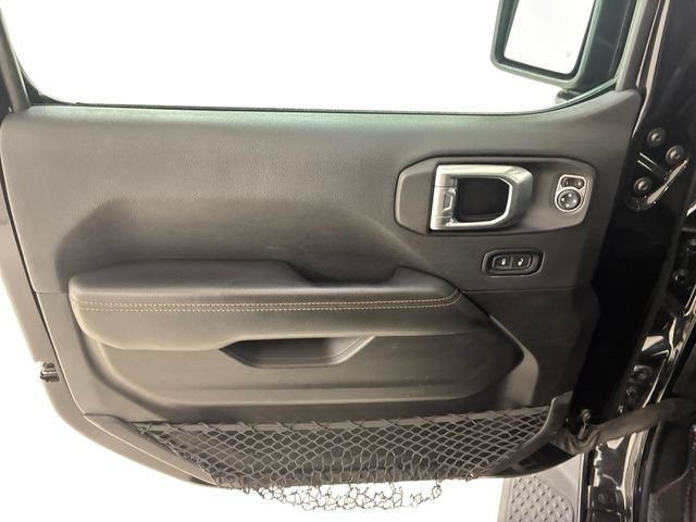 Used 2023 Jeep Gladiator Overland AWD/4WD image 13