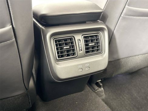 Certified 2023 Toyota Crown Limited image 38