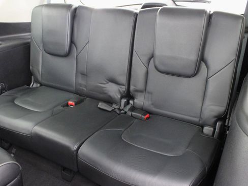Used 2021 INFINITI QX80 Luxe w/ All-Season Package RWD image 40