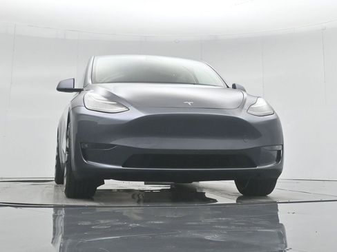 Used 2022 Tesla Model Y Performance image 41