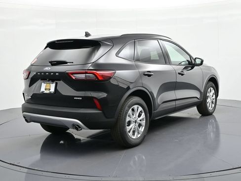 New 2026 Ford Escape Active w/ Active Premium Tech Pack AWD/4WD image 6