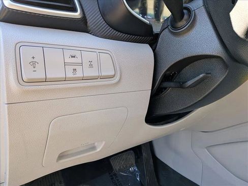 Used 2019 Hyundai Tucson SE image 16