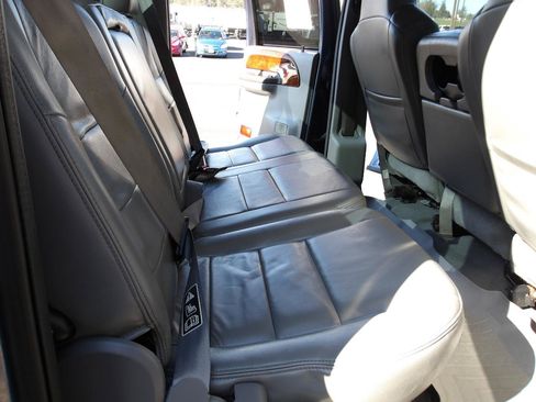 Used 2004 Ford F250 Lariat AWD/4WD image 12