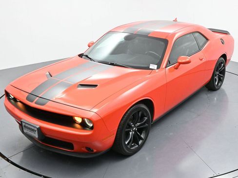 Used 2018 Dodge Challenger SXT Plus image 33