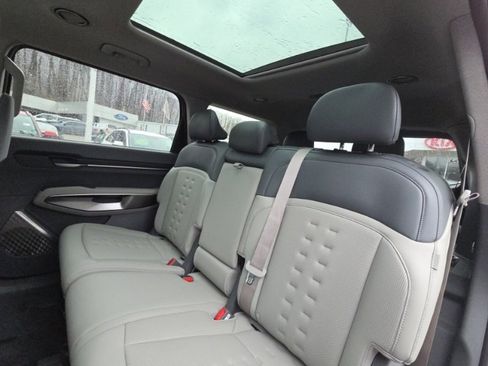 New 2026 Kia EV9 Wind image 28